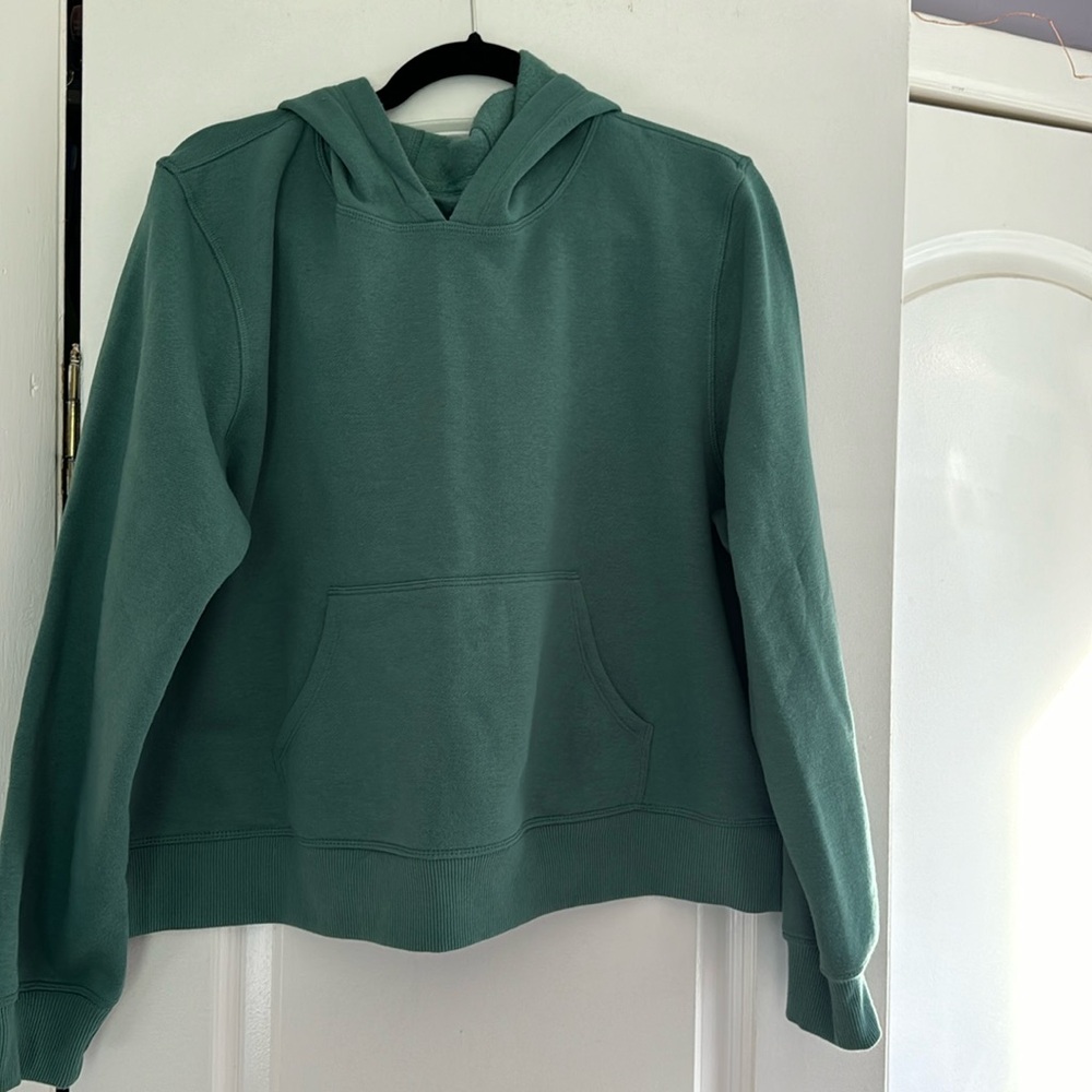Ideology pullover hoodie with front pocket size L